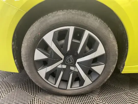 PEUGEOT 208 II - voiture d'occasion - Photo 23