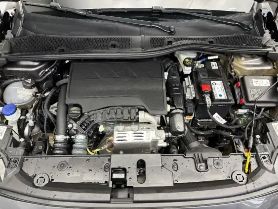 PEUGEOT 208 BUSINESS R II - voiture d'occasion - Photo 20