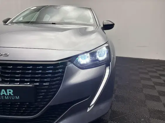 PEUGEOT 208 BUSINESS R II - voiture d'occasion - Photo 20