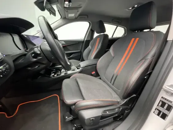 BMW SERIE 1 F40 - voiture d'occasion - Photo 18