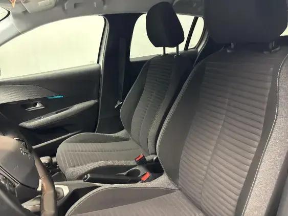 PEUGEOT 208 BUSINESS R II - voiture d'occasion - Photo 16