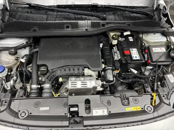 PEUGEOT 208 BUSINESS R II - voiture d'occasion - Photo 18