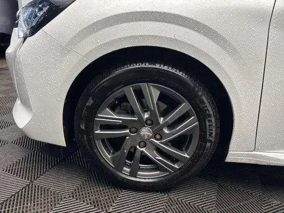 PEUGEOT 208 BUSINESS R II - voiture d'occasion - Photo 20