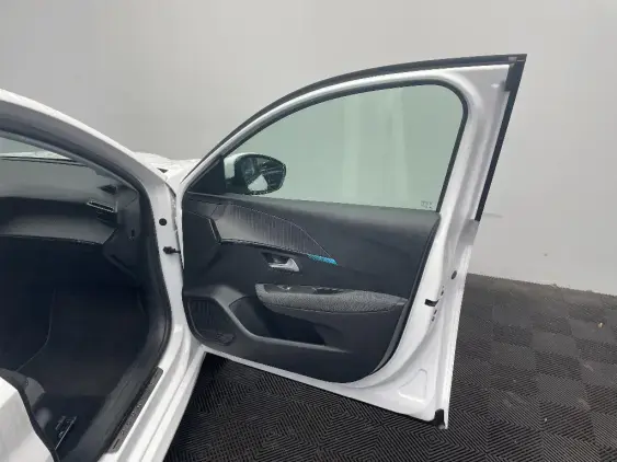 PEUGEOT 208 ELECTRIQUE II - voiture d'occasion - Photo 18