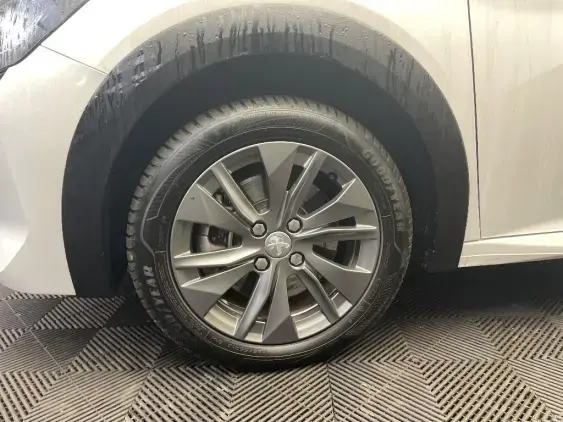 PEUGEOT 208 ELECTRIQUE II - voiture d'occasion - Photo 21