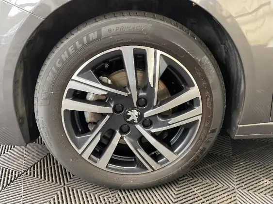 PEUGEOT 208 BUSINESS R II - voiture d'occasion - Photo 23