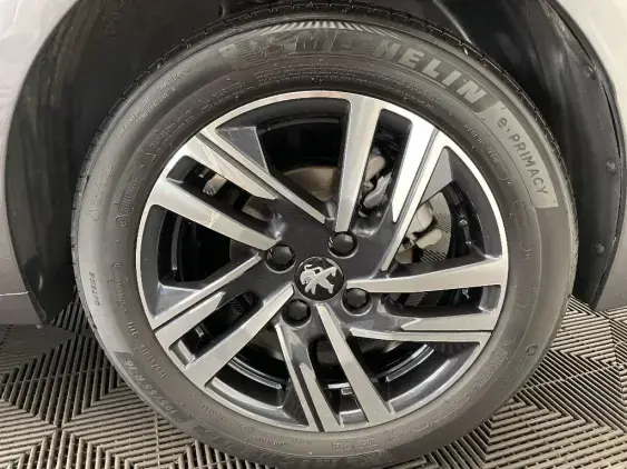 PEUGEOT 208 BUSINESS R II - voiture d'occasion - Photo 24