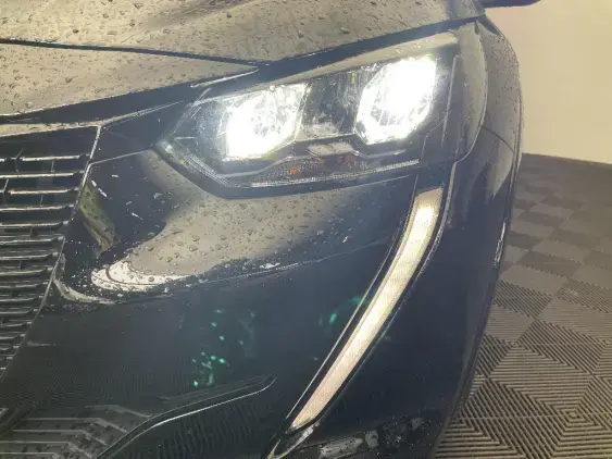 PEUGEOT 208 ELECTRIQUE II - voiture d'occasion - Photo 22