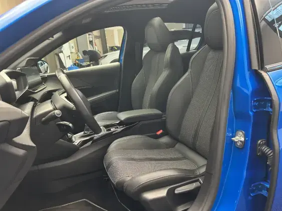 PEUGEOT 208 BUSINESS R II - voiture d'occasion - Photo 16