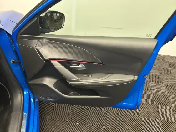 PEUGEOT 208 BUSINESS R II - voiture d'occasion - Photo 18