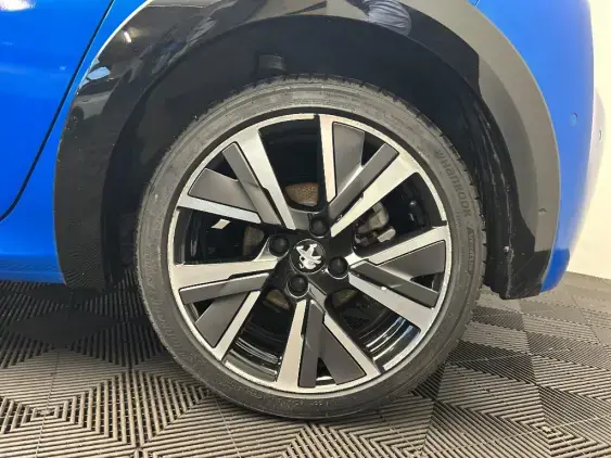 PEUGEOT 208 BUSINESS R II - voiture d'occasion - Photo 21