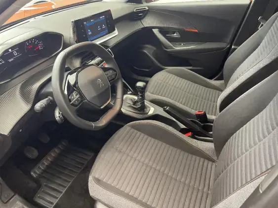 PEUGEOT 2008 II - voiture d'occasion - Photo 18