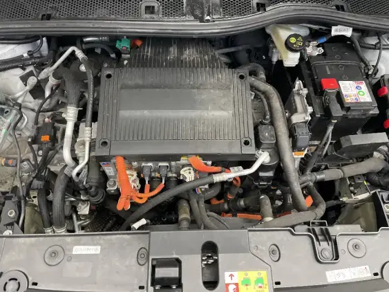 PEUGEOT 208 ELECTRIQUE II - voiture d'occasion - Photo 19