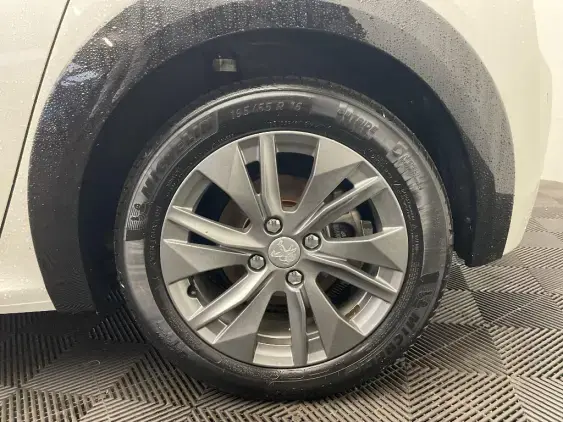 PEUGEOT 208 ELECTRIQUE II - voiture d'occasion - Photo 22