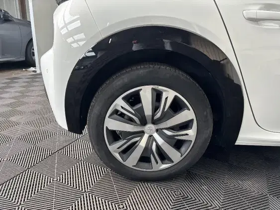 PEUGEOT 208 ELECTRIQUE II - voiture d'occasion - Photo 24