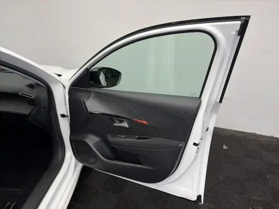 PEUGEOT 208 ELECTRIQUE II - voiture d'occasion - Photo 19