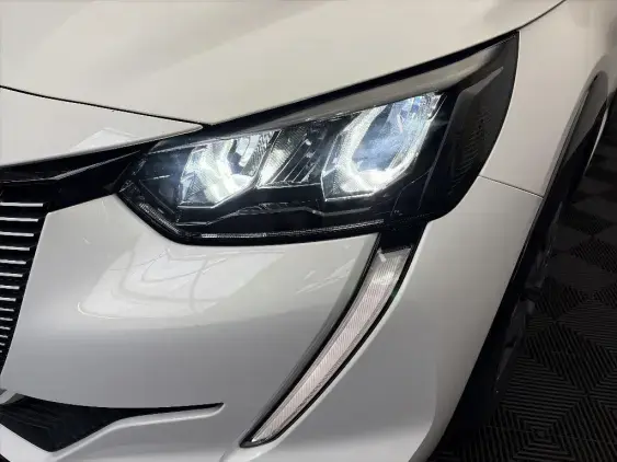 PEUGEOT 208 ELECTRIQUE II - voiture d'occasion - Photo 21