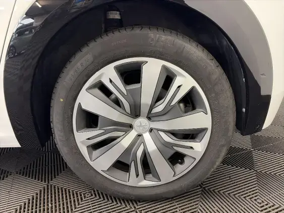 PEUGEOT 208 ELECTRIQUE II - voiture d'occasion - Photo 23