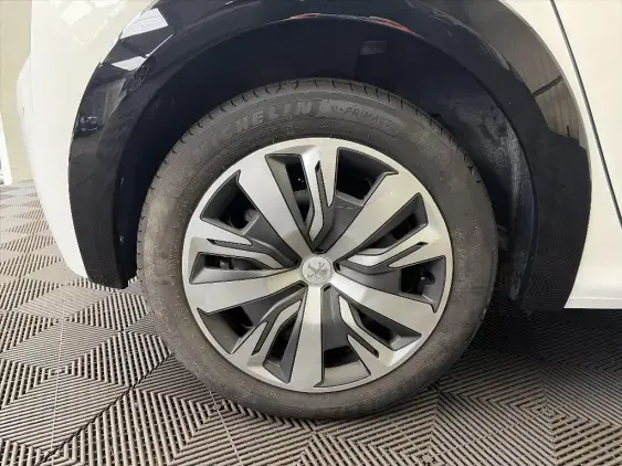 PEUGEOT 208 ELECTRIQUE II - voiture d'occasion - Photo 24