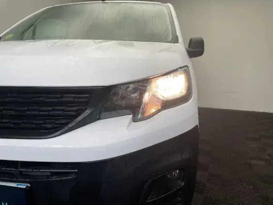 PEUGEOT PARTNER III - voiture d'occasion - Photo 18