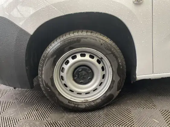 PEUGEOT PARTNER III - voiture d'occasion - Photo 19