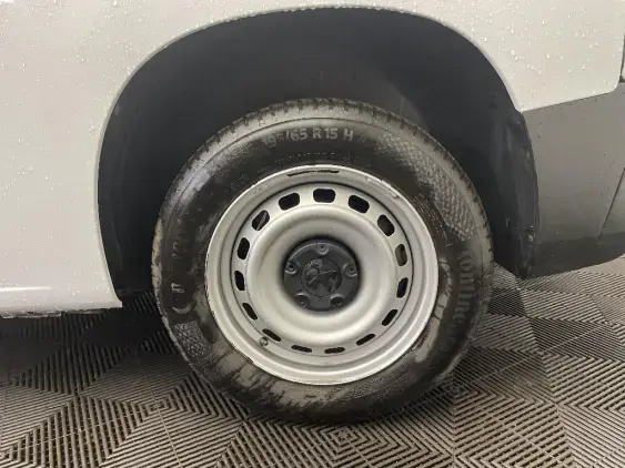 PEUGEOT PARTNER III - voiture d'occasion - Photo 20