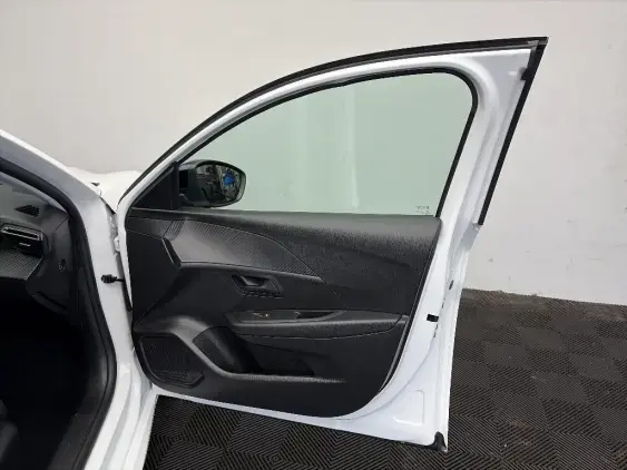 PEUGEOT 208 II - voiture d'occasion - Photo 17