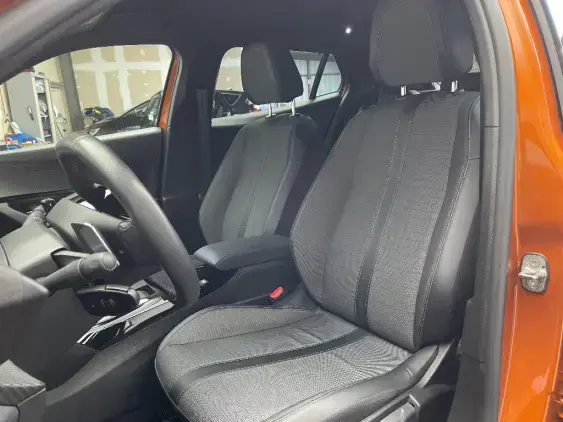 PEUGEOT 2008 II - voiture d'occasion - Photo 18