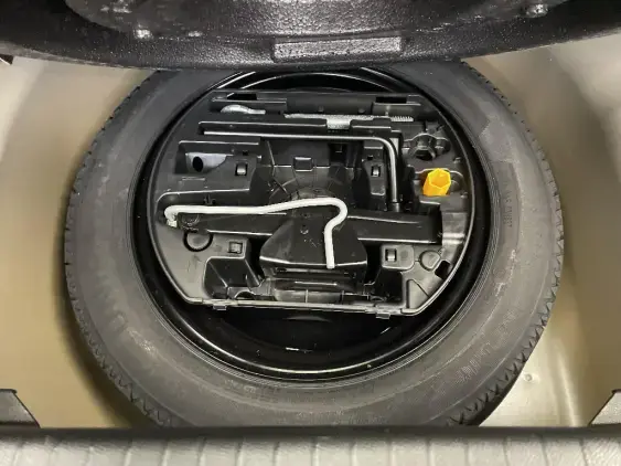 PEUGEOT 208 BUSINESS R II - voiture d'occasion - Photo 16