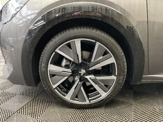 PEUGEOT 208 BUSINESS R II - voiture d'occasion - Photo 22