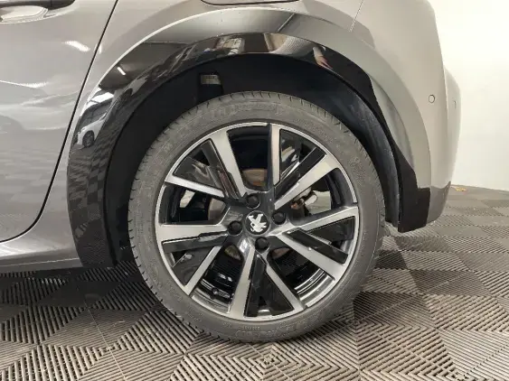 PEUGEOT 208 BUSINESS R II - voiture d'occasion - Photo 23