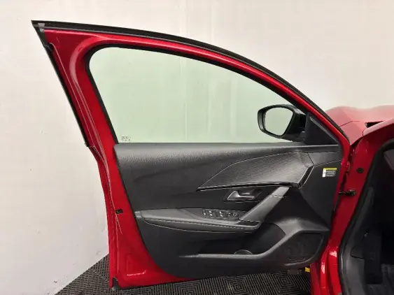 PEUGEOT 208 BUSINESS R II - voiture d'occasion - Photo 18