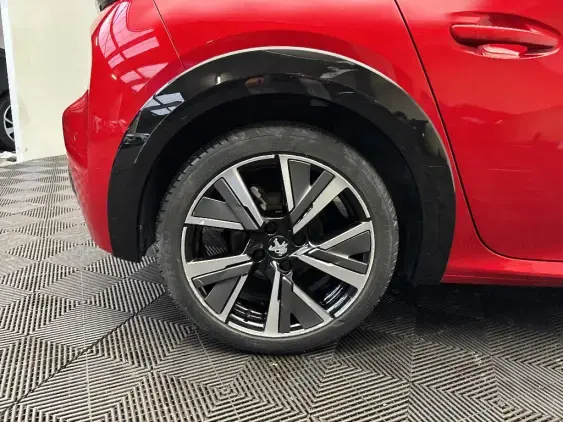 PEUGEOT 208 BUSINESS R II - voiture d'occasion - Photo 24