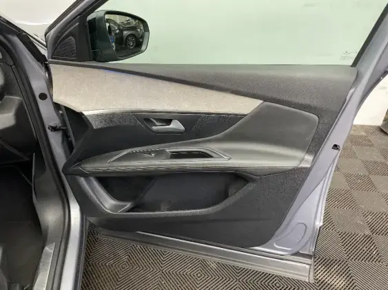 PEUGEOT 3008 II - voiture d'occasion - Photo 19