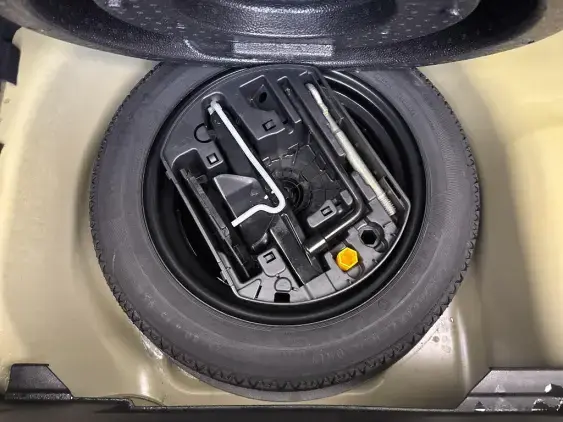 PEUGEOT 208 BUSINESS R II - voiture d'occasion - Photo 16