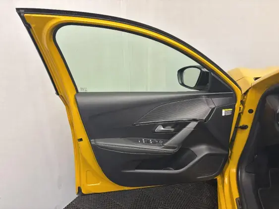 PEUGEOT 208 BUSINESS R II - voiture d'occasion - Photo 18