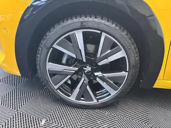 PEUGEOT 208 BUSINESS R II - voiture d'occasion - Photo 22