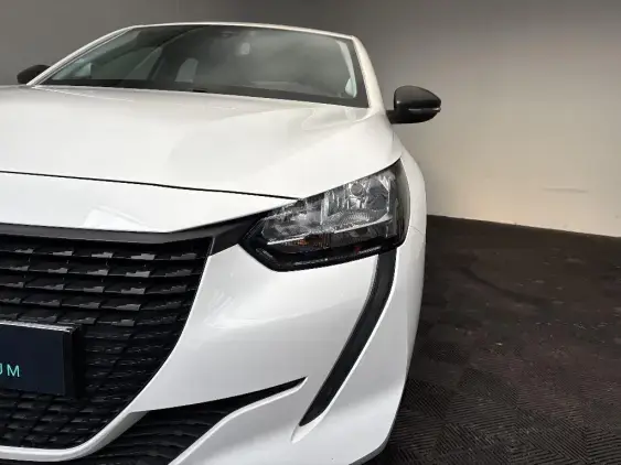 PEUGEOT 208 BUSINESS R II - voiture d'occasion - Photo 20