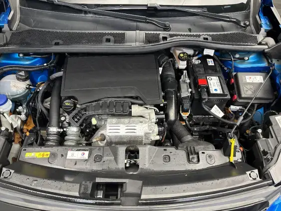 PEUGEOT 2008 II - voiture d'occasion - Photo 20