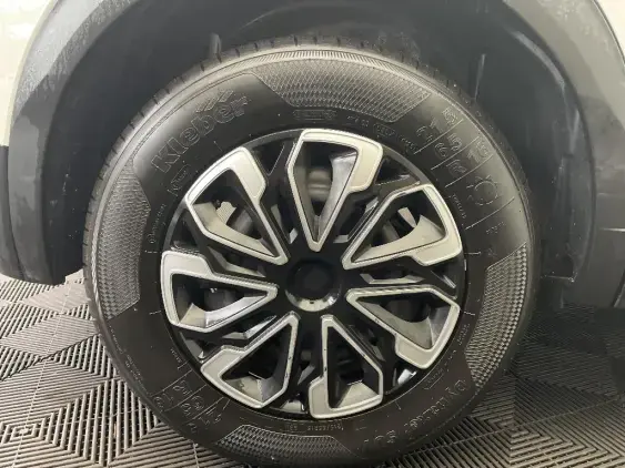 PEUGEOT 2008 II - voiture d'occasion - Photo 25