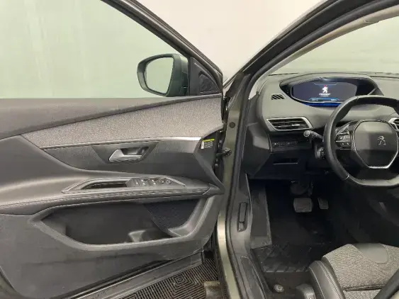 PEUGEOT 5008 II - voiture d'occasion - Photo 18