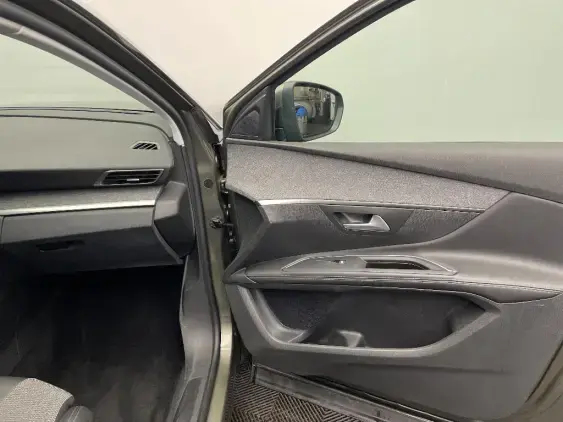 PEUGEOT 5008 II - voiture d'occasion - Photo 19