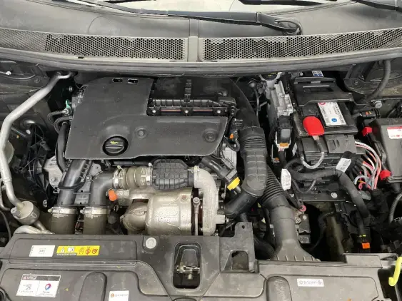 PEUGEOT 5008 II - voiture d'occasion - Photo 20