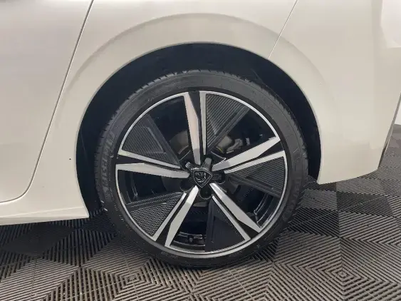 PEUGEOT 308 III - voiture d'occasion - Photo 23