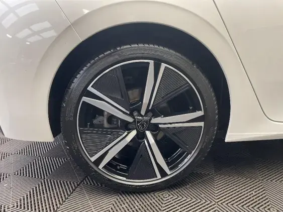 PEUGEOT 308 III - voiture d'occasion - Photo 24