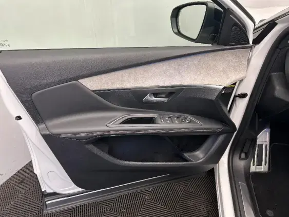 PEUGEOT 3008 II - voiture d'occasion - Photo 18