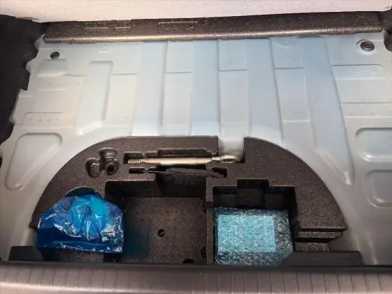 PEUGEOT 208 ELECTRIQUE II - voiture d'occasion - Photo 17