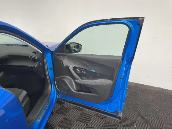 PEUGEOT 2008 II - voiture d'occasion - Photo 18