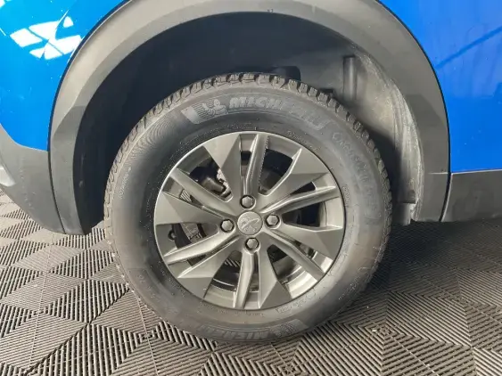 PEUGEOT 2008 II - voiture d'occasion - Photo 23