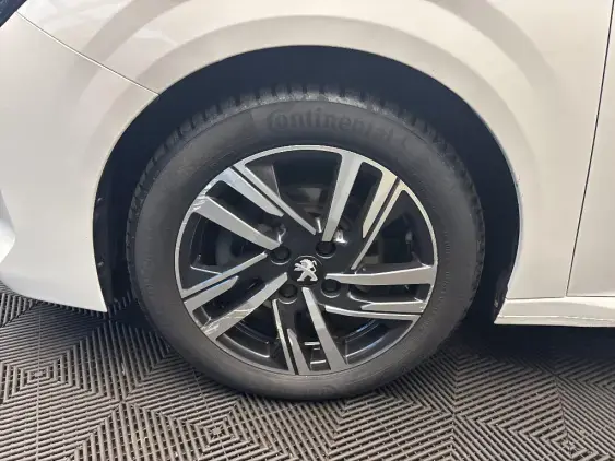 PEUGEOT 208 BUSINESS R II - voiture d'occasion - Photo 21